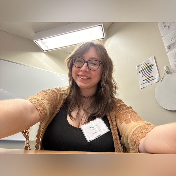 Meet your Posher, Nickie - Picture 5 of 5